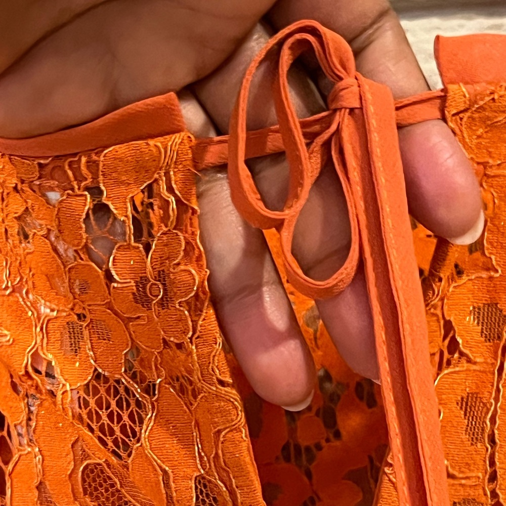 NWT  Chico’s Bright Orange Marmalade Floral Foiled Lace Short Sleeve Blouse XL - Picture 12 of 15